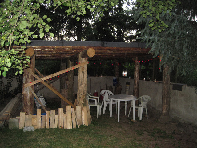 Štož wupada tu hišće kaž carport w Hornim Hajnku, …